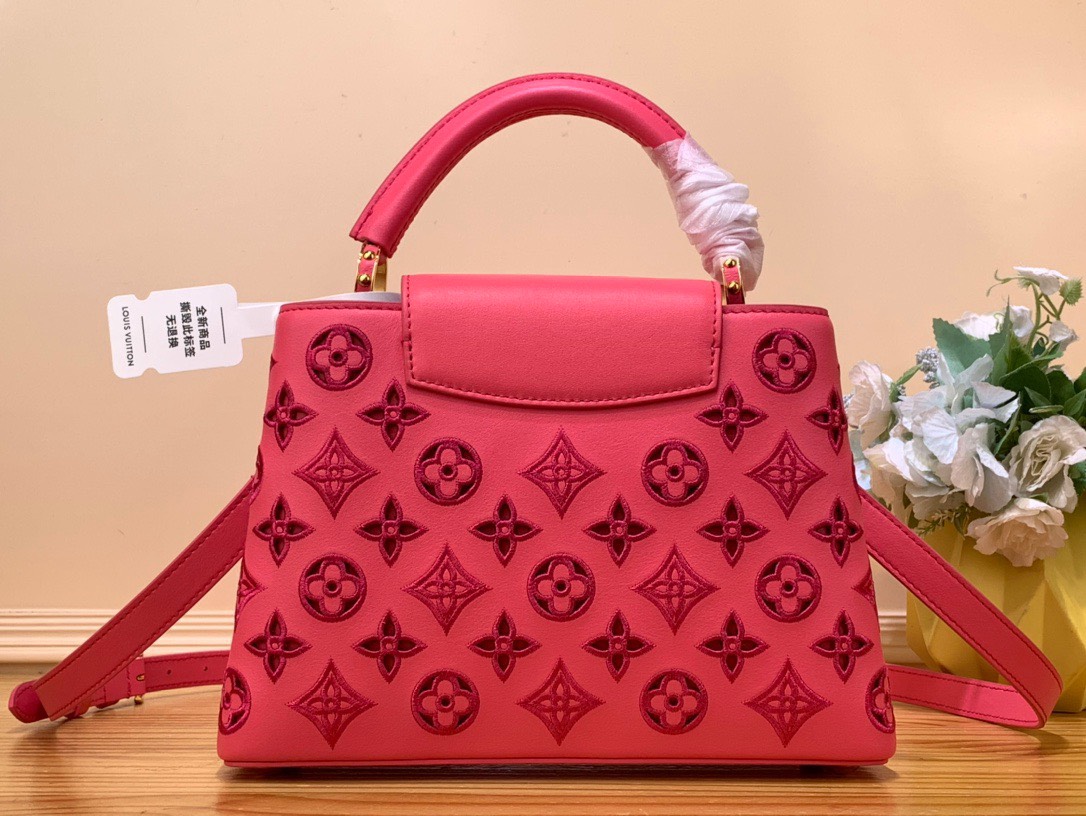 Túi Xách Nữ Louis Vuitton LV Capucines Replica 11 Màu Đỏ 27x18x9cm (8) Túi Xách Nữ Louis Vuitton LV Capucines Replica 11 Màu Đỏ 27x18x9cm (2)