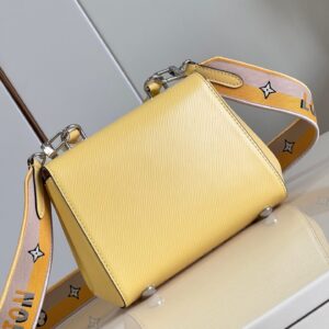 Túi Xách Nữ Louis Vuitton LV Clunny Rep 11 Cao Cấp Màu Vàng 20x16cm (2)