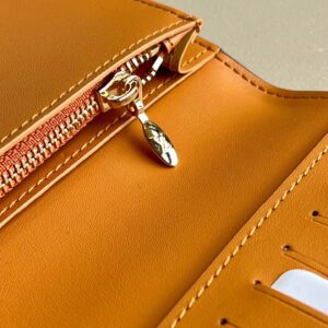 Ví Louis Vuitton LV Vertical Capucines Da Bò Siêu Cấp 10x19cm (2)