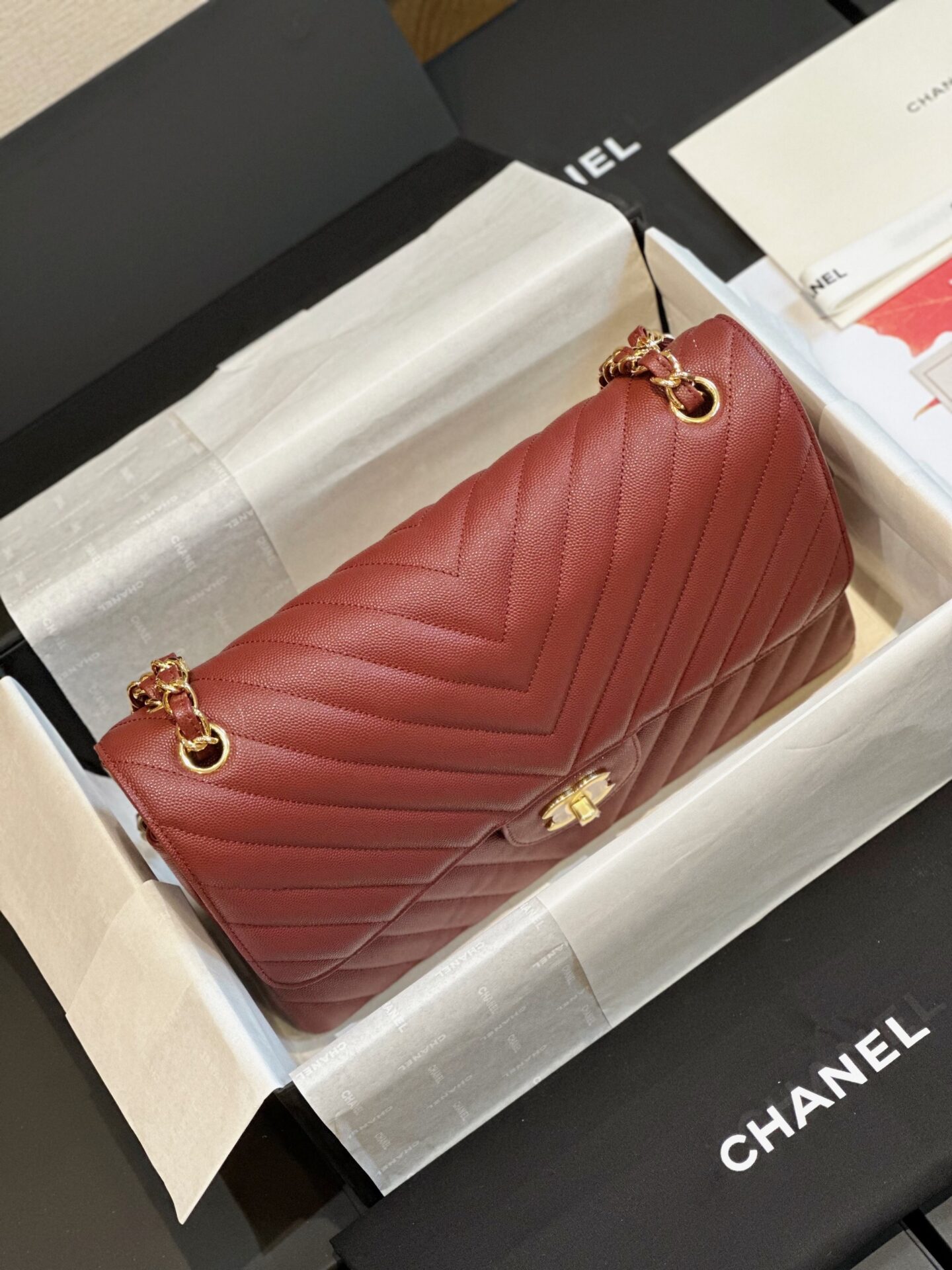 Túi Xách Chanel Classic Jumbo Da Hạt Carvia Like Auth Màu Đỏ 30cm (7) Túi Xách Chanel Classic Jumbo Da Hạt Carvia Like Auth Màu Đỏ 30cm (2)