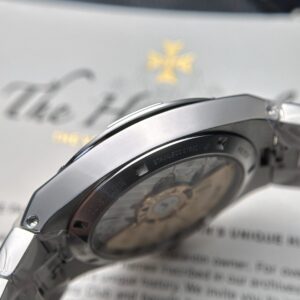 Vacheron Constantin Overseas Replica 11 Mặt Số Trắng (1)