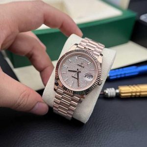 Unlock the Secrets of High-Quality Replica Watches at Replica Luxury