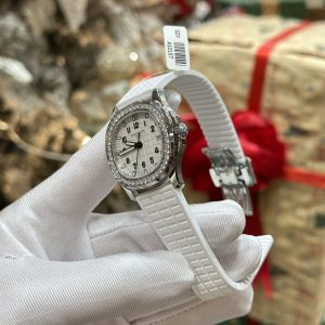 Patek Philippe Aquanaut 5067A Rep 1:1 Đính Kim Cương Moissanite 35.6mm