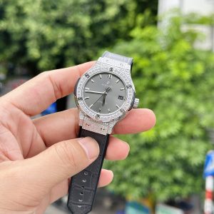 Đồng Hồ Hublot Classic Fusion Đính Đá Màu Xám Nhà Máy HB 38mm (6)