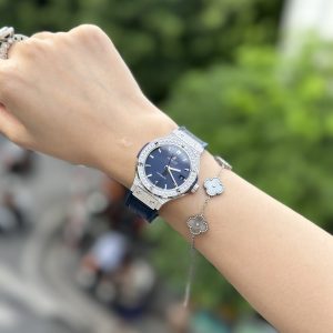 Đồng Hồ Hublot Classic Fusion Đính Đá Màu Xanh Dương HB Factory 38mm (6)