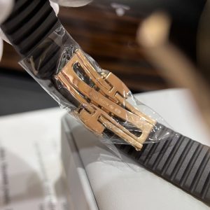 Dong-Ho-Patek-Philippe-Nam-Day-Cao-Su-1024x1024