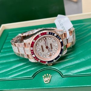 Đồng Hồ Rolex Replica 11 GMT Master II Bọc Vàng Độ Moissanite Sapphire 40mm (1)