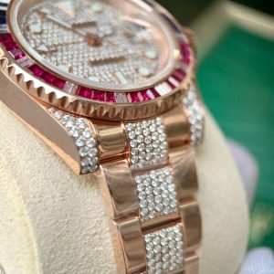 Đồng Hồ Rolex Replica 11 GMT Master II Bọc Vàng Độ Moissanite Sapphire 40mm (1)