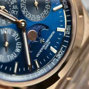 Đồng Hồ Vacheron Constantin Overseas 5500V Rep 11 Mặt Xanh (1)