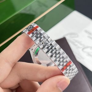 Đồng hồ Rolex chế tác mặt xà cừ DateJust MOP nữ EW Factory 31mm (1)