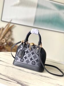 Túi xách Louis Vuitton hàng hiệu, bảng giá bán tại Replica Luxury