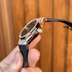Đồng Hồ Hublot Orlinski King Gold Chế Tác Full Kim Cương Moissanite Hong Kong 40mm (1)