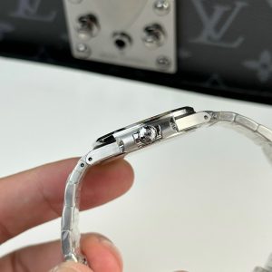 Đồng Hồ Patek Philippe Nautilus 7010 Fake Cao Cấp Nhất Nữ Máy Pin 32mm (1)