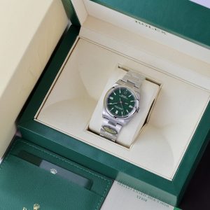 Đồng Hồ Rolex Replica Oyster Perpetual 126000 Mặt Xanh Lá Cây Máy Clean 41mm (5)