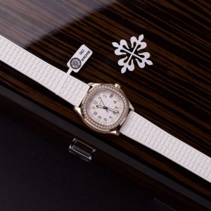 Patek Philippe Nữ Chế Tác Aquanaut 5067 Mạ Vàng Hồng Độ Kim Cương Moissanite 35 (2)