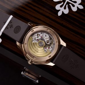 Patek Philippe Rep 11 Aquanaut 5067 Máy Cơ Viền Đính Kim Cương Moissanite 35 (2)
