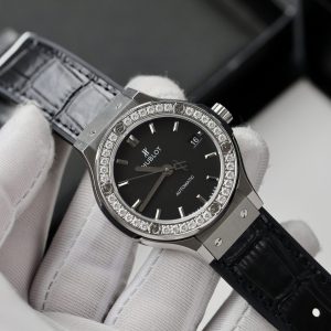 Đồng Hồ Hublot Classic Fusion Đính Kim Cương Moissanite Màu Đen Nhà Máy HB 42mm (9)