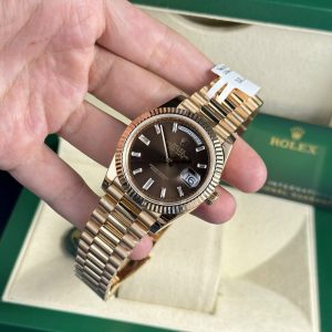 Đồng Hồ Rolex Chế Tác Bọc Vàng 18K Day-Date 228235 Mặt Nâu 178 Gram GM Factory 40mm (9)