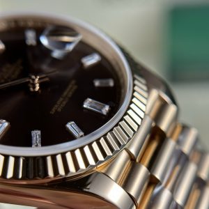 Đồng Hồ Rolex Chế Tác Bọc Vàng 18K Day-Date 228235 Mặt Nâu 178 Gram GM Factory 40mm (9)