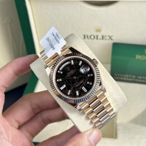 Đồng Hồ Rolex Chế Tác Bọc Vàng Day-Date 228235 Mặt Nham Thạch Nhà Máy GM 178 Grams 40mm (1)