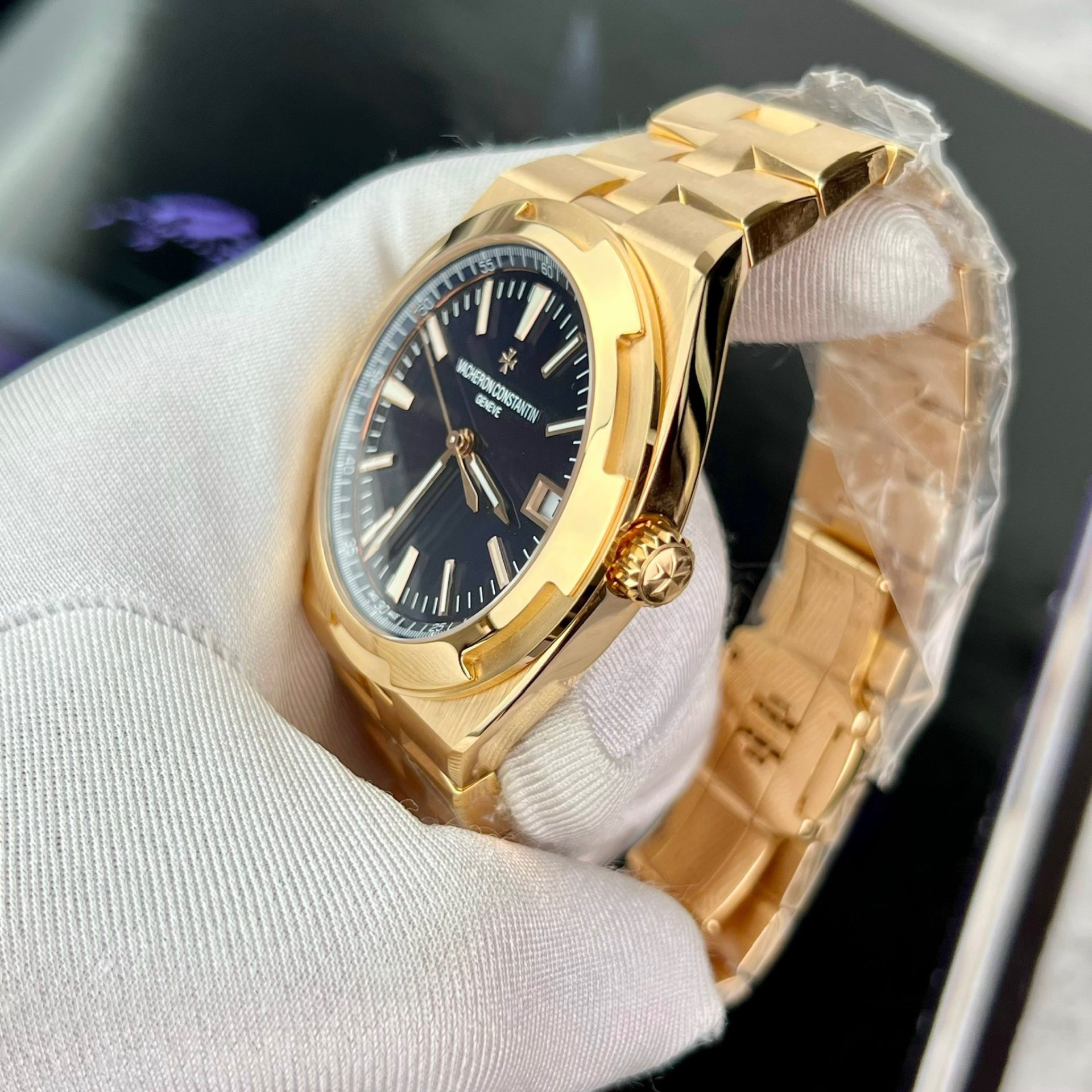 Vacheron Constantin Replica Cao Cấp Overseas 4500V Nhà Máy PPF 41mm Vacheron Constantin Replica Cao Cấp Overseas 4500V Nhà Máy PPF 41mm