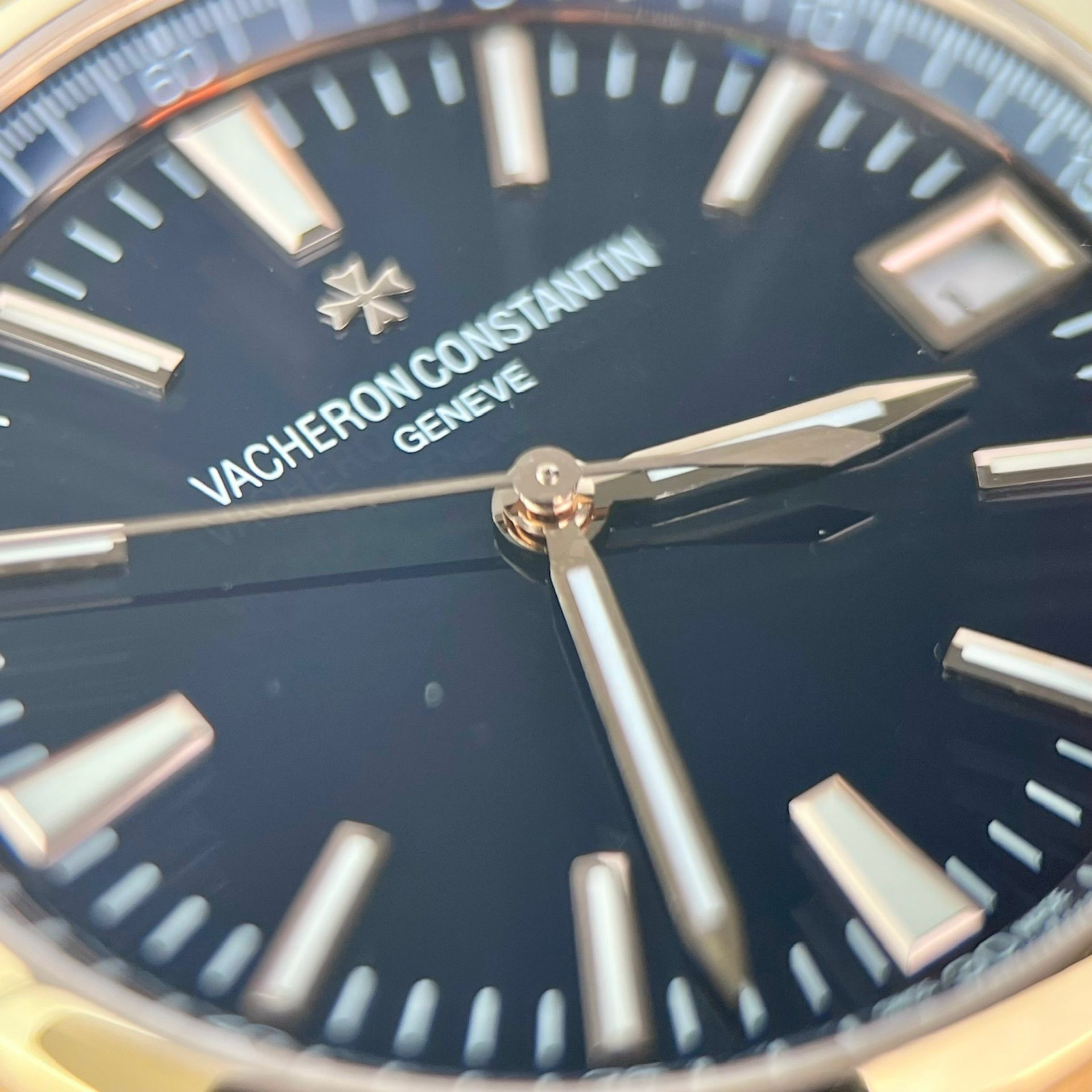 Vacheron Constantin Replica Cao Cấp Overseas 4500V Nhà Máy PPF 41mm Vacheron Constantin Replica Cao Cấp Overseas 4500V Nhà Máy PPF 41mm