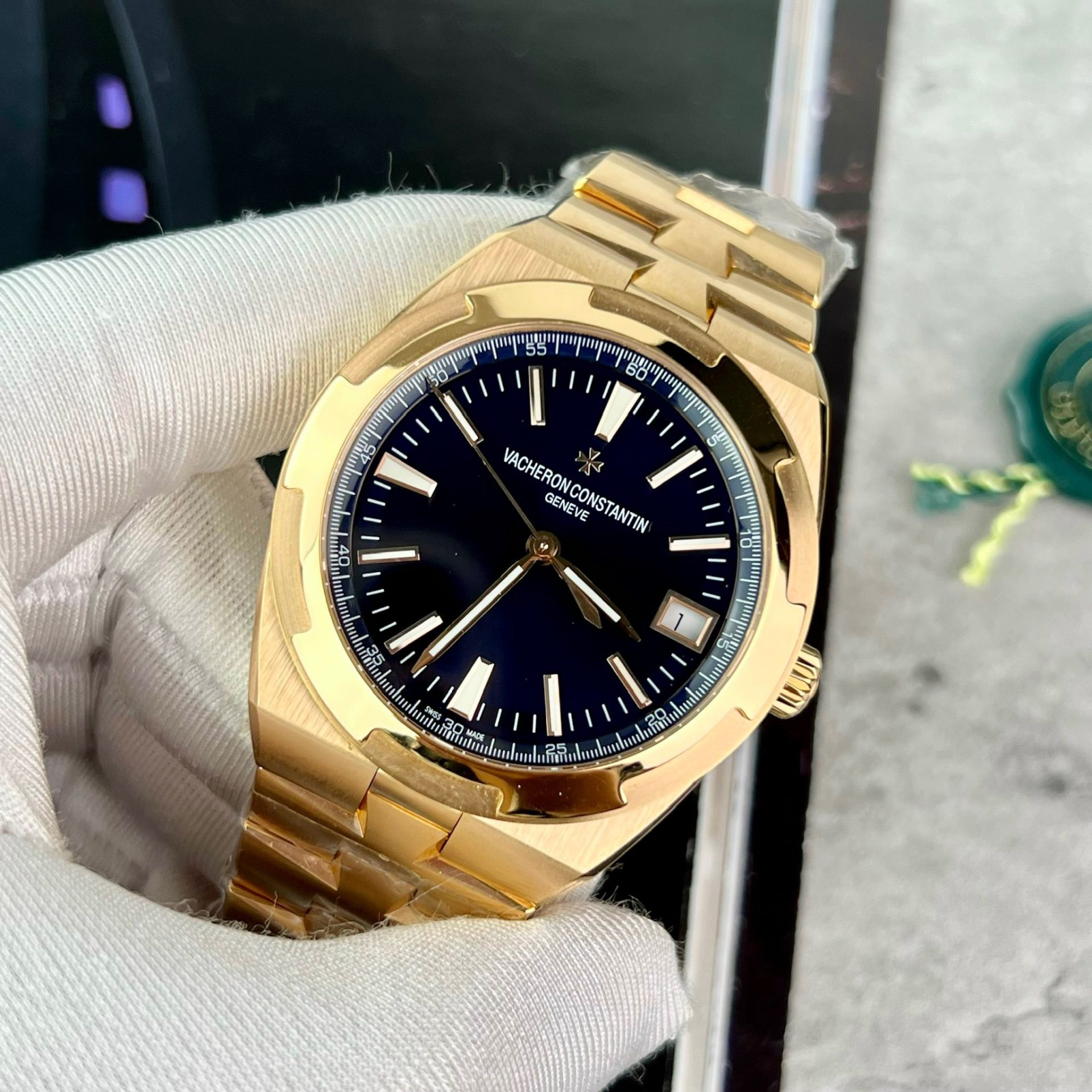 Đồng Hồ Vacheron Replica Cao Cấp Constantin Overseas 4500V Nhà Máy PPF 41mm (7) Vacheron Constantin Replica Cao Cấp Overseas 4500V Nhà Máy PPF 41mm