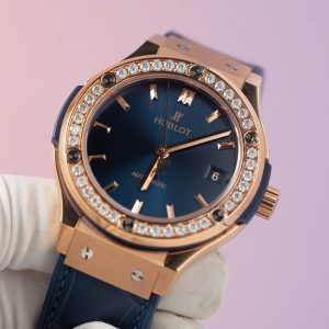 Đồng Hồ Hublot Classic Fusion King Gold Màu Xanh Blue Niềng Kim Cương Moissanite 38mm (2)