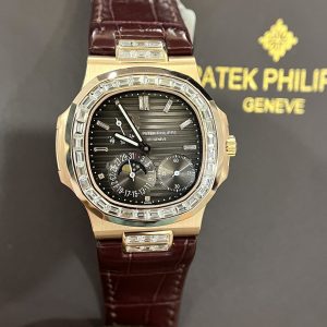 Đồng Hồ Patek Philippe Nautilus 5724 Vàng Khối 18K Kim Cương Tự Nhiên Chế Tác Hong Kong 40mm (1)