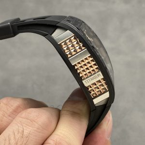 Đồng Hồ Richard Mille RM66 Chế Tác Carbon Siêu Nhẹ Bọc Vàng Hồng Tinh Chỉnh (8)