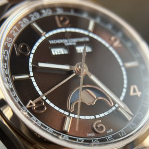 Đồng Hồ Vacheron Constantin Replica Cao Cấp FiftySix Complete Calendar 4000E ZF Màu Nâu (2)