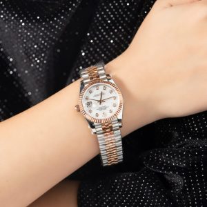 Rolex DateJust Replica 11 Cao Cấp Nữ Mặt Khảm Xà Cừ Bọc Vàng Thật 31mm (2)