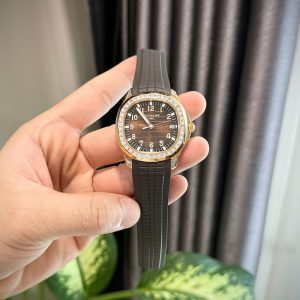 Patek Philippe Aquanaut 5167R Chế Tác Bọc Vàng Đính Kim Cương Moissanite Baguette 40mm (2)