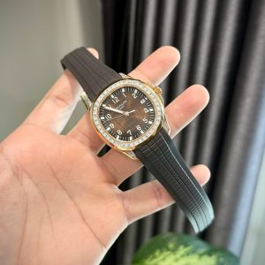 Patek Philippe Aquanaut 5167R Chế Tác Bọc Vàng Đính Kim Cương Moissanite Baguette 40mm (2)