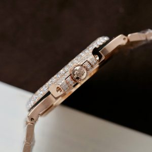 Patek Philippe Nautilus 5711 Chế Tác Bọc Vàng Thật + Đính Full Kim Cương Moissanite Hong Kong 40mm (2)