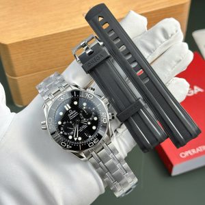 Omega Seamaster Diver 300M Chronograph Replica 11 Cao Cấp Mặt Đen Nhà Máy N1 Factory 44mm (2)