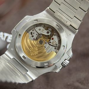 Đồng Hồ Patek Philippe Nautilus 5719 Chế Tác Vàng Trắng 18K Kim Cương 40mm (2)