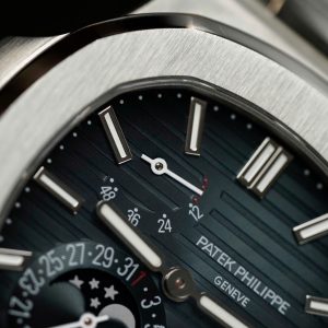 Patek Philippe Nautilus 5712 Tinh Chỉnh Mặt Số + Ô Lịch + Vỏ + Máy Chuẩn Auth 40mm (2)