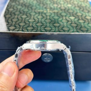 Vacheron Constantin Overseas 4500V Replica 11 Mặt Xanh Lá Cây Nhà Máy PPF 41mm (2)