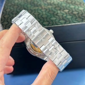 Vacheron Constantin Overseas 4500V Replica 11 Mặt Xanh Lá Cây Nhà Máy PPF 41mm (2)