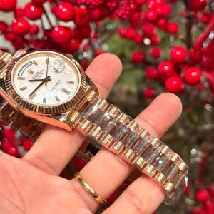 Rolex Chế Tác Mặt Khảm Trai Tự Nhiên Cọc Số Moissanite Bọc Vàng Day-Date GMF 40mm (8)