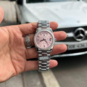 Rolex Day-Date Mặt Hồng Trọng Lượng 158 Gram Viền Đính Kim Cương Moissanite QF 36mm (4)