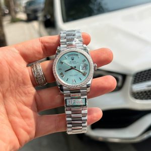 Rolex Rep 11 Day-Date Mặt Xanh Băng Cọc Số La Mã Trọng Lượng 158Gram Viền Độ Kim Cương Moissanite QF 36mm (2)