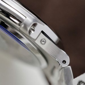 Patek Philippe Nautilus 5724G Rep 11 Mặt Tinh Chỉnh + Đính Kim Cương Moissanite Baguette 40mm (2)