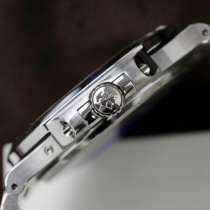 Patek Philippe Nautilus 5724G Rep 11 Mặt Tinh Chỉnh + Đính Kim Cương Moissanite Baguette 40mm (2)