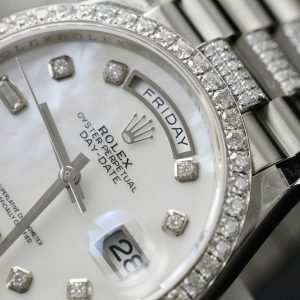 Rolex Day-Date Mặt MOP Chế Tác Đính Kim Cương Moissanite Hong Kong 36mm (2)