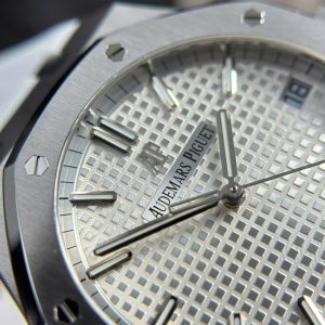 Audemars Piguet Replica 11 Royal Oak 15500 Màu Trắng Dây Cao Su Nhà Máy APS 41mm (2)