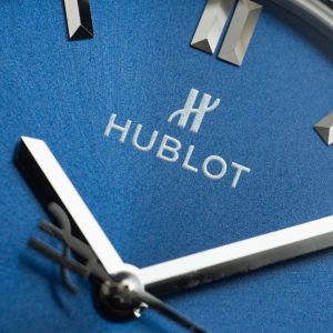 Đồng Hồ Hublot Classic Fusion Titanium Rainbow Độ Viền Đá Quý Nhân Tạo Chế Tác 42mm (8)
