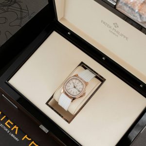 Đồng Hồ Patek Philippe Aquanaut 5067 Đính Đá Nữ Replica Cao Cấp PPF 35 (2)