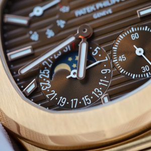 Patek Philippe Nautilus 5712R Replica 11 Mặt Nâu Chạy Full Chức Năng PPF 40mm (2)
